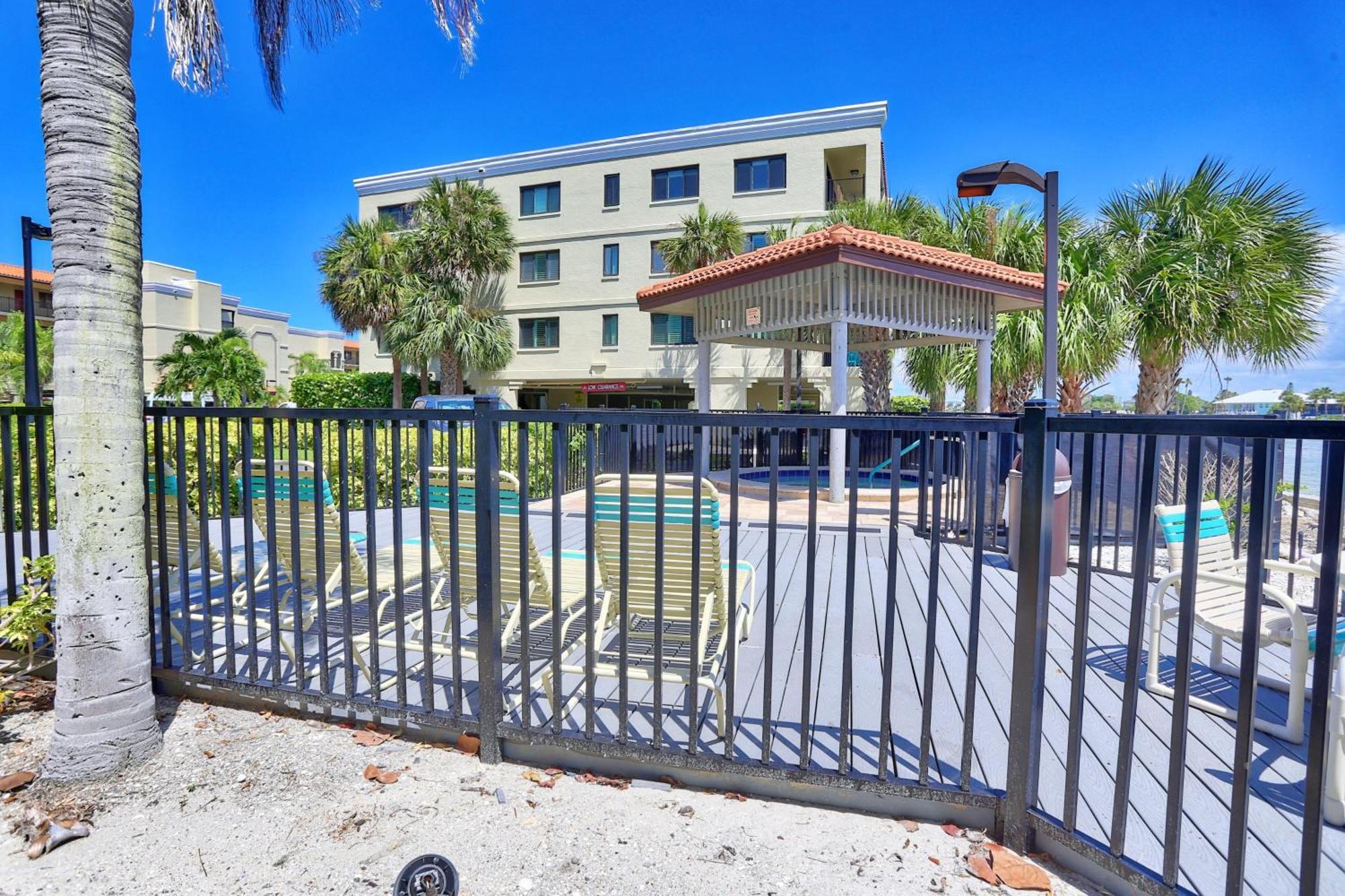 Land'S End 11-203 Beach Front - Premier St. Pete Beach Dış mekan fotoğraf